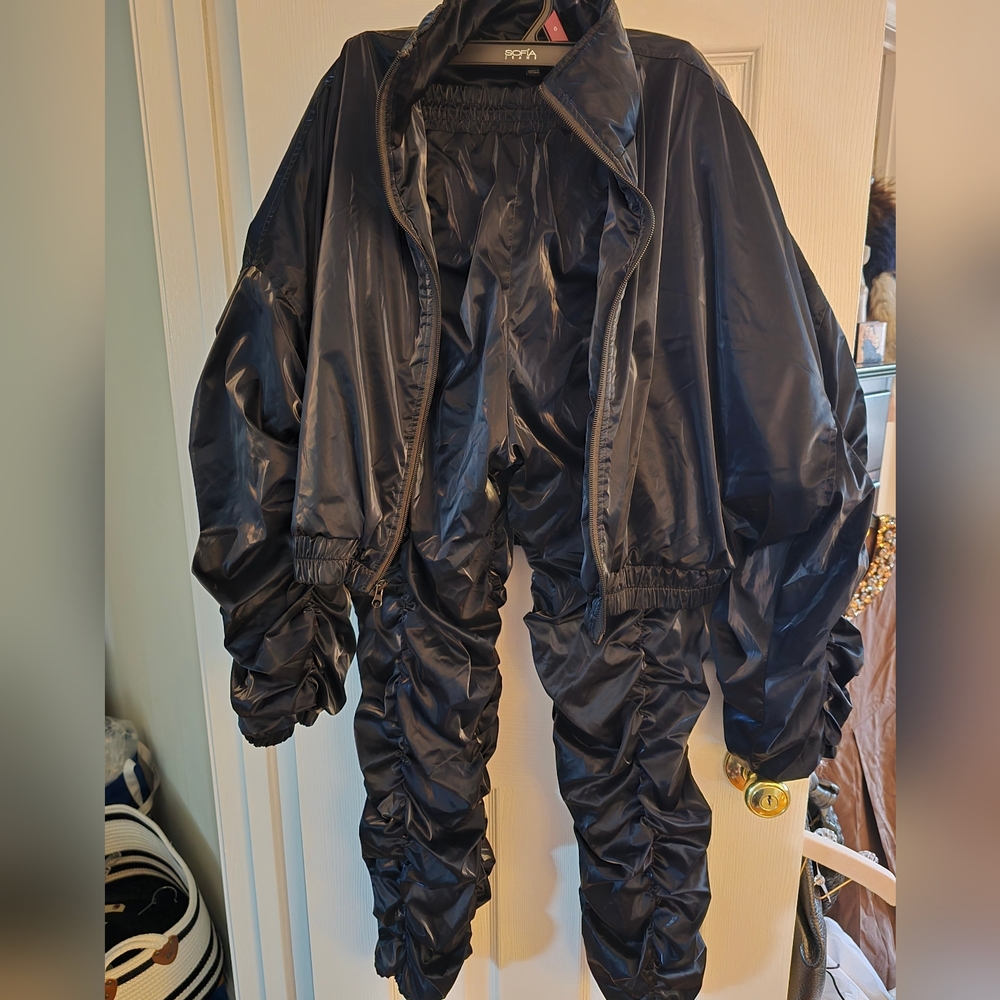 Labijou Ruched Jogger Pants And Jacket Set